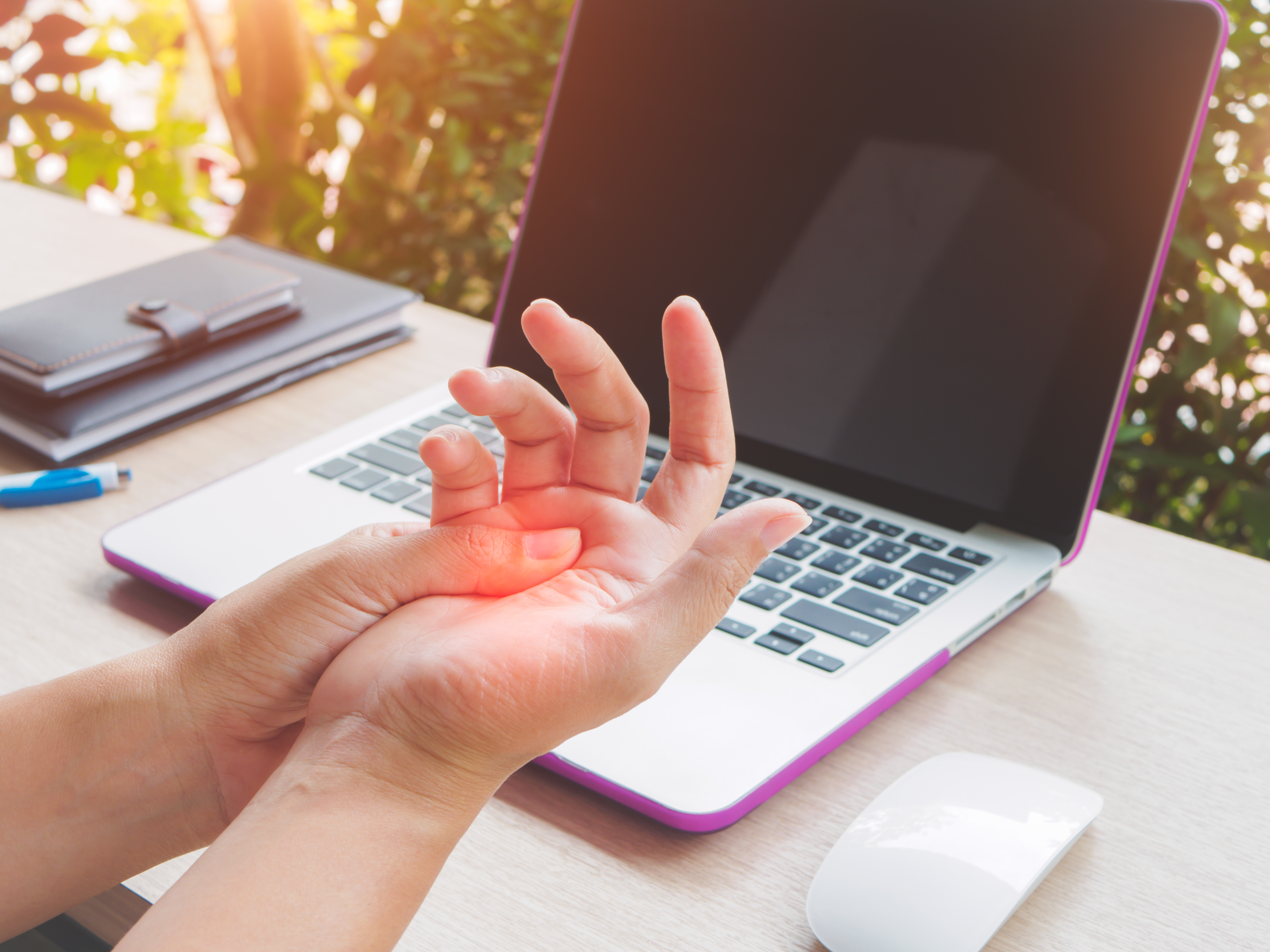 numb-hands-office-syndrome