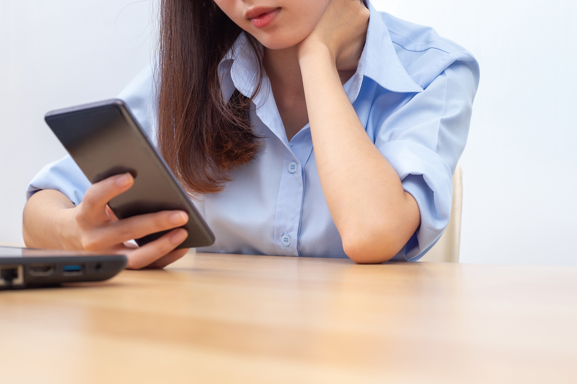 Text Neck Syndrome โรคปวดคอ